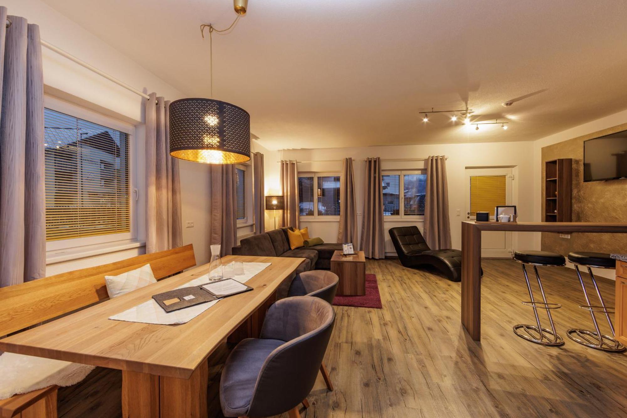 Apartmenthaus Goldeck Ried im Oberinntal Kültér fotó