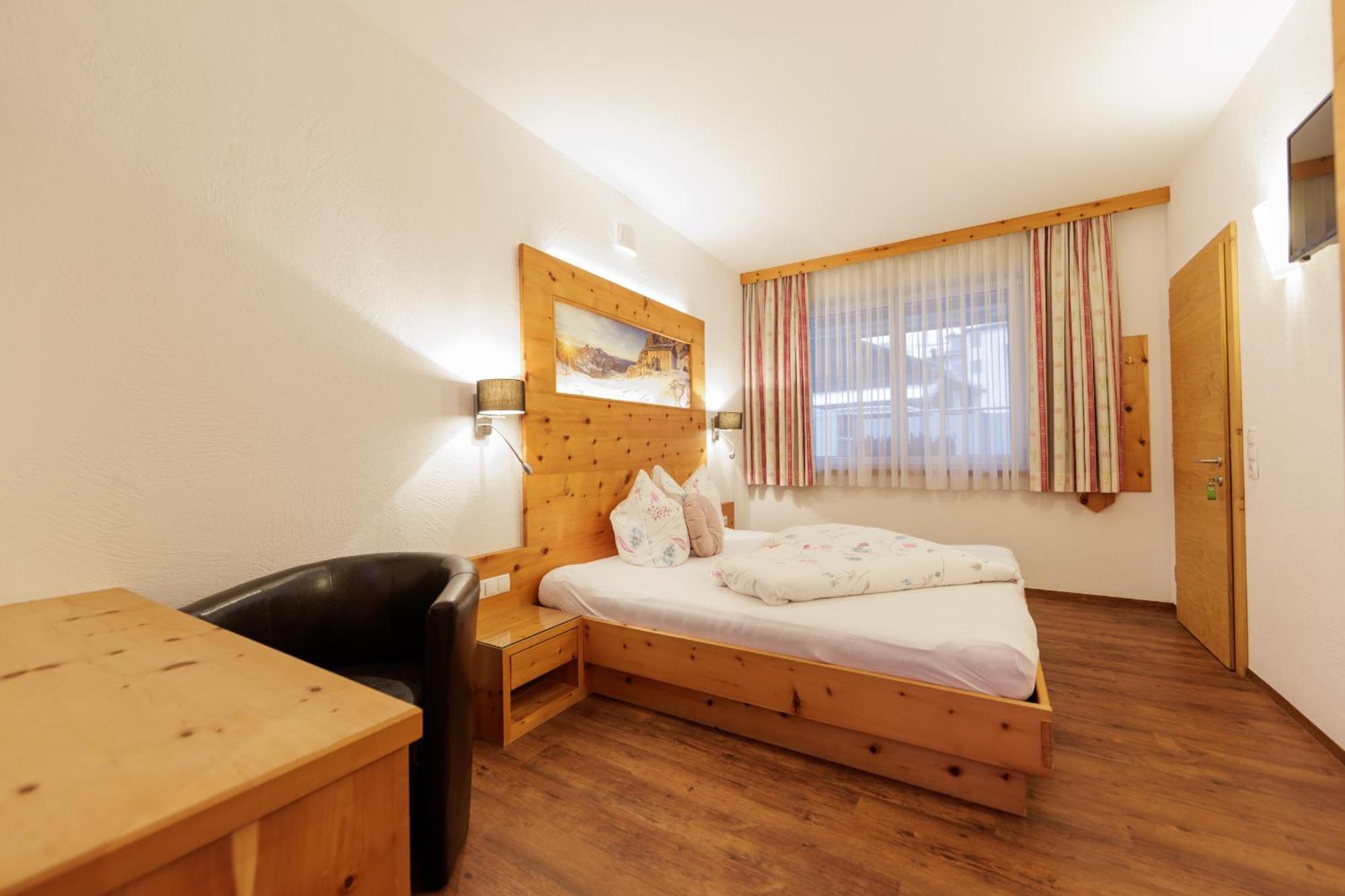 Apartmenthaus Goldeck Ried im Oberinntal Kültér fotó